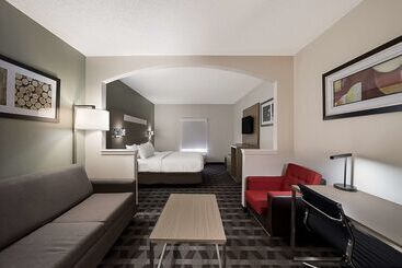 هتل Quality Inn & Suites Dfw Airport South