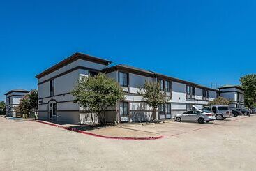 هتل Quality Inn & Suites Dfw Airport South