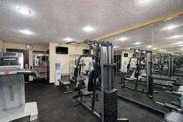 هتل Quality Inn & Suites Dfw Airport South