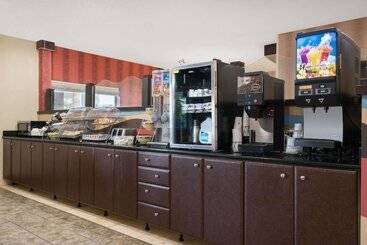 هتل Quality Inn & Suites