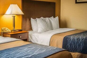 هتل Quality Inn & Suites