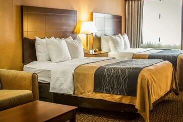 هتل Quality Inn & Suites
