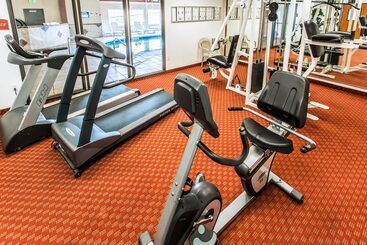 هتل Quality Inn & Suites University