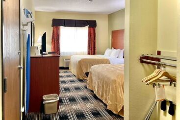 هتل Quality Inn & Suites Wisconsin Dells Downtown   Waterparks Area