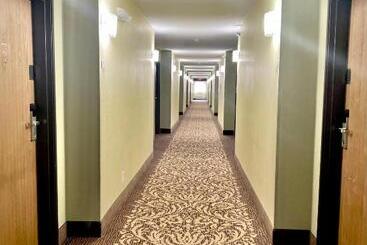 هتل Quality Inn & Suites Wisconsin Dells Downtown   Waterparks Area