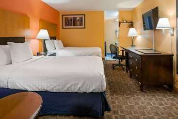 هتل Quality Inn & Suites Fayetteville I 95