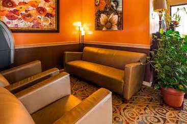 هتل Quality Inn & Suites Fayetteville I 95