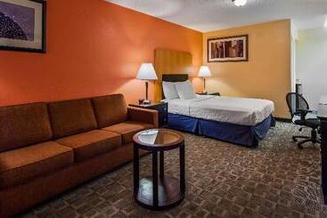 هتل Quality Inn & Suites Fayetteville I 95