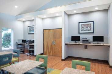 هتل Wingate By Wyndham Valdosta/moody Afb