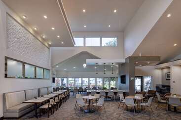 هتل Wingate By Wyndham Valdosta/moody Afb