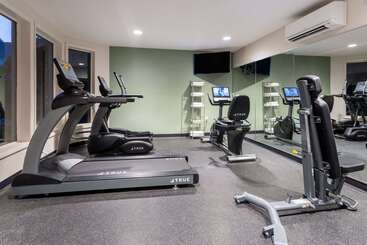 هتل Wingate By Wyndham Valdosta/moody Afb