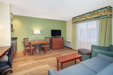 هتل Wingate By Wyndham Valdosta/moody Afb
