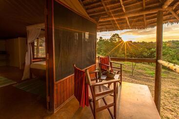 هتل Karatu Tented Lodge