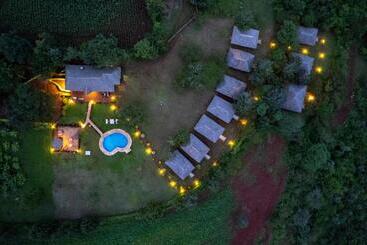 هتل Karatu Tented Lodge