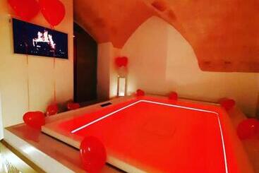 تختخواب و صبحانه Christian S Suites & Spa