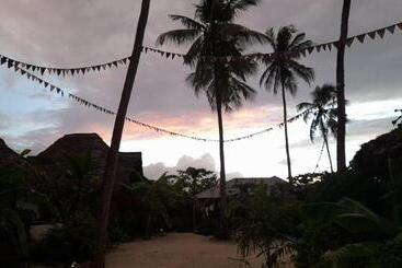 تختخواب و صبحانه Furaha Lodge