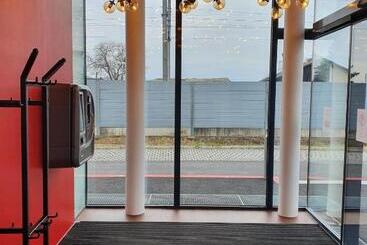 هتل Amedia Express Graz Airport, Trademark Collection By Wyndham