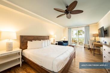 هتل Grassy Flats Resort & Beach Club