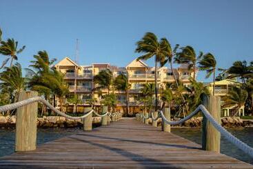 هتل Grassy Flats Resort & Beach Club