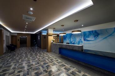 فندق Safir