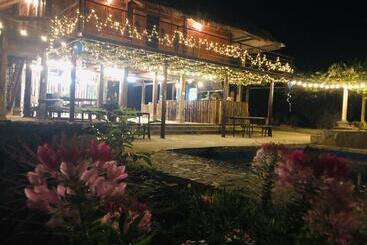 هاستل Nomadders Ha Giang