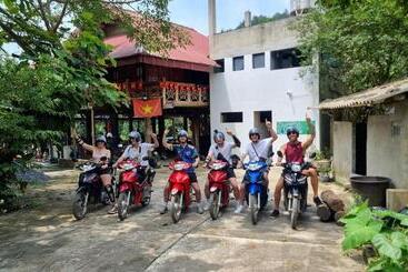 هاستل Nomadders Ha Giang