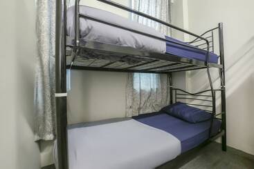 پانسیون Spot On 89751 Bed Station Guest House   Hostel