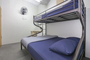 پانسیون Spot On 89751 Bed Station Guest House   Hostel
