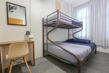پانسیون Spot On 89751 Bed Station Guest House   Hostel