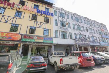 پانسیون Spot On 89751 Bed Station Guest House   Hostel
