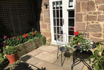 Birdsong Cottage Bed And Breakfast