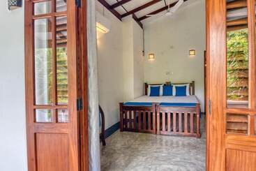 هتل Blue Lotus Galle