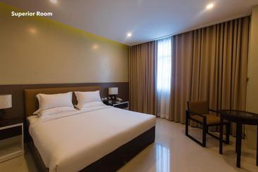 Iloilo Gateway Hotel And Suites