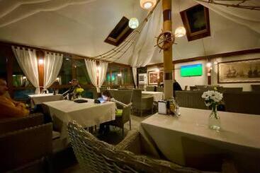 هتل Marco Polo, Cahul
