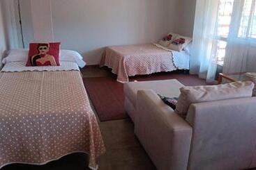 Albergue O Apartamento Camino Santiago Porriño   En Pleno Centro   City Centre - O Porrinyo