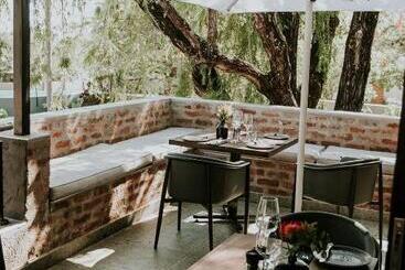 پانسیون Lowveld Living Guesthouse