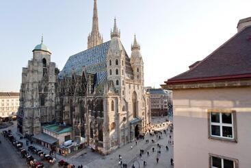 Pension Sacher   Apartments Am Stephansplatz