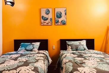 Stay Hostel   300m From The Ferry