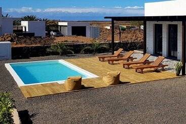 تختخواب و صبحانه Maar House Lajares