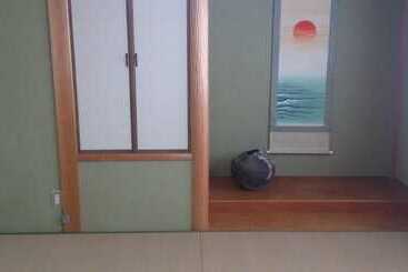 تختخواب و صبحانه Guesthouse Izuru