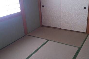 تختخواب و صبحانه Guesthouse Izuru