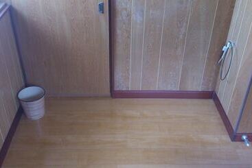 تختخواب و صبحانه Guesthouse Izuru