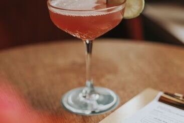 Finch Boutique Hotel, Downtown
