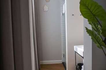 Finch Boutique Hotel, Downtown