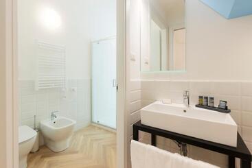 Metropolitan Suites