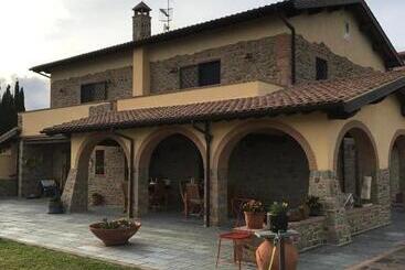 تختخواب و صبحانه Bellavista Prile