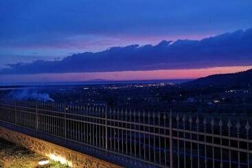 تختخواب و صبحانه Bellavista Prile