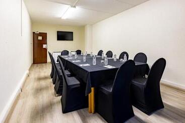 Отель African Sky Newcastle Inn