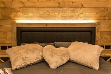 پانسیون Alpine Rooms Guesthouse