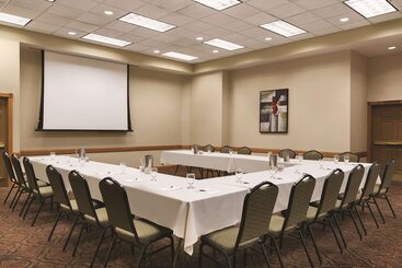 Country Inn & Suites By Radisson, Mankato Hotel And Conference Center, Mn